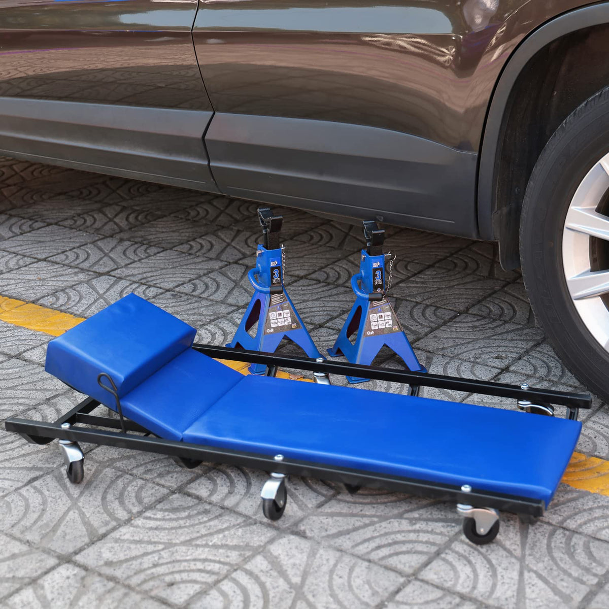 40" Padded Mechanic Creeper with 6 Casters, Blue L818